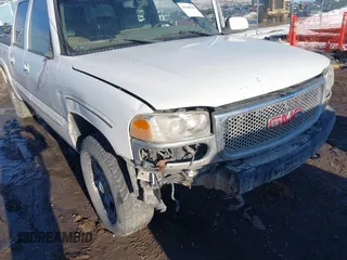 2005 GMC Sierra Denali z VIN 2GTEK63N151372484, wystawiony jako IAAI lot #41640341 z przebiegiem 291 915 mil mil oraz . Historia ofert i sprzedaży dostępna na DreamBid. Obrazek 6.