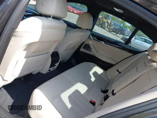 2021 BMW 5 Series 530i xDrive с VIN WBA13BJ04MCF43555, выставлен на аукционе IAAI как лот 42169253 с пробегом 43 501 миль миль и . История ставок и продаж доступна на DreamBid. Изображение 21.