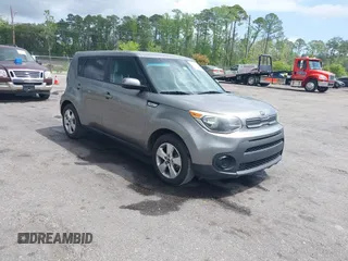 2019 Kia Soul with VIN KNDJN2A27K7673749, listed as a IAAI auction lot 41998848 with 140,858 mi miles. Bid and sale history available at carsss.com. Image 1.
