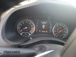 2020 Jeep Renegade Altitude with VIN ZACNJABBXLPL83867, listed as a Copart auction lot 53523955 with 59,045 mi miles and Salvage title. Bid and sale history available at DreamBid. Image 9.
