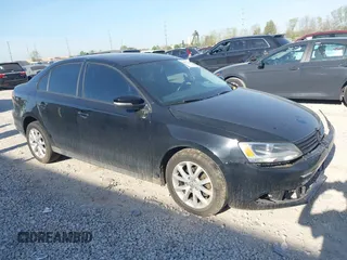 2012 Volkswagen Jetta SE с VIN 3VWDX7AJXCM062078, выставлен на аукционе IAAI как лот 42113616 с пробегом 199 763 миль миль и . История ставок и продаж доступна на DreamBid. Изображение 1.