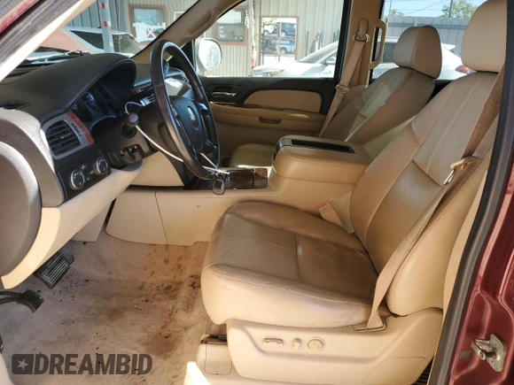 2008 Chevrolet Avalanche 2LT with VIN 3GNFK12398G275317, listed as a Copart auction lot 54267925 with 131,332 mi miles and Salvage title. Bid and sale history available at DreamBid. Image 7.