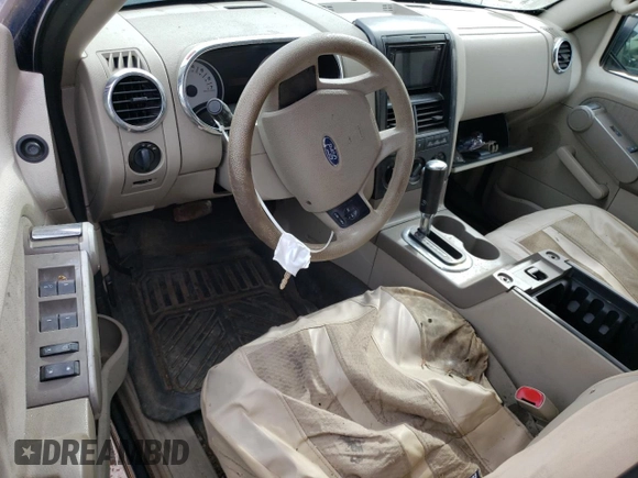 2007 Ford Explorer Sport Trac XLT z VIN 1FMEU518X7UB19958, wystawiony jako Copart lot #49310125 z przebiegiem Nie podano mil oraz Czysty tytuł • Clean title. Historia ofert i sprzedaży dostępna na DreamBid. Obrazek 8.