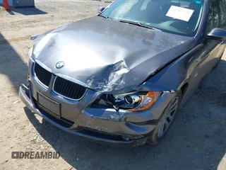 2007 BMW 3 Series 328i with VIN WBAVA33587PV65347, listed as a IAAI auction lot 42047770 with 1 mi miles. Bid and sale history available at carsss.com. Image 6.