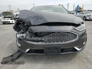 2020 Ford Fusion Titanium with VIN 3FA6P0SU4LR132467, listed as a Copart auction lot 58848425 with 39,823 mi miles and Salvage title. Bid and sale history available at DreamBid. Image 5.