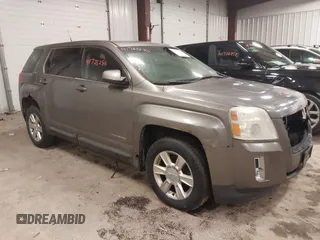 2010 GMC Terrain SLE-1 with VIN 2CTFLCEW1A6230403, listed as a IAAI auction lot 41725286 with 191,846 mi miles. Bid and sale history available at carsss.com. Image 1.