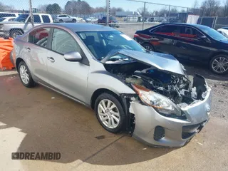 2012 Mazda Mazda3 i Touring with VIN JM1BL1V72C1579695, listed as a IAAI auction lot 41581364 with 126,535 mi miles. Bid and sale history available at carsss.com. Image 1.