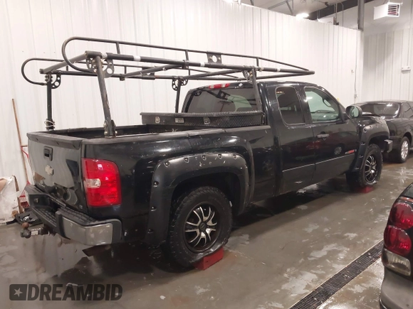 2008 Chevrolet Silverado 1500 LTZ with VIN 1GCEK19Y98Z181427, listed as a IAAI auction lot 41537236 with 163,649 mi miles. Bid and sale history available at carsss.com. Image 4.