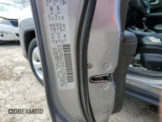 2017 Jeep Compass Latitude с VIN 3C4NJDBB8HT603012, выставлен на аукционе Copart как лот 59435415 с пробегом 95 984 миль миль и Списание • Salvage title. История ставок и продаж доступна на DreamBid. Изображение 12.