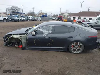 2018 Kia Stinger GT with VIN KNAE35LC4J6027939, listed as a IAAI auction lot 41790058 with 82,723 mi miles. Bid and sale history available at carsss.com. Image 14.