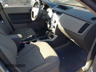 2008 Ford Focus SE with VIN 1FAHP35N68W276265, listed as a IAAI auction lot 42216043 with Not Provided miles and . Bid and sale history available at carsss.com. Image 5.
