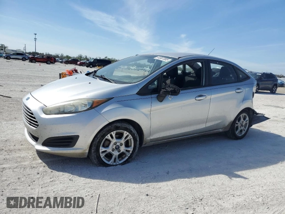 2015 Ford Fiesta SE z VIN 3FADP4BJ4FM219596, wystawiony jako Copart lot #44907085 z przebiegiem 104 629 mil mil oraz Szkoda całkowita • Salvage title. Historia ofert i sprzedaży dostępna na DreamBid. Obrazek 1.