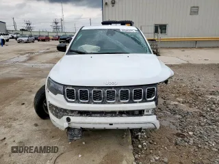 2024 Jeep Compass Sport with VIN 3C4NJDAN2RT114666, listed as a Copart auction lot 60560255 with 28,366 mi miles and Salvage title. Bid and sale history available at DreamBid. Image 5.