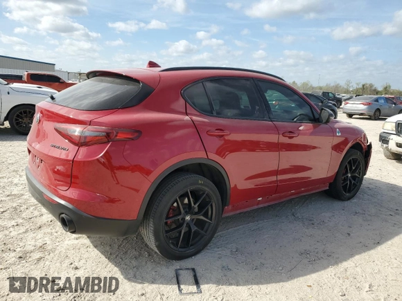 2019 Alfa Romeo Stelvio Ti z VIN ZASPAKBN8K7C69851, wystawiony jako Copart lot #49490875 z przebiegiem Nie podano mil oraz Szkody całkowita. Historia ofert i sprzedaży dostępna na DreamBid. Obrazek 3.