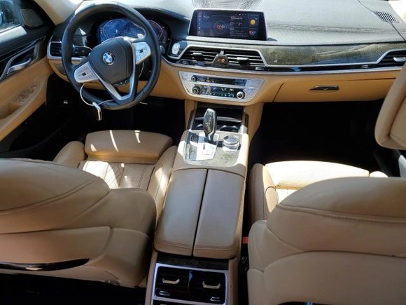 2022 BMW 7 Series 740i xDrive with VIN WBA7T4C05NCH98218, listed as a Copart auction lot 49058504 with 32,198 mi miles and . Bid and sale history available at DreamBid. Image 8.
