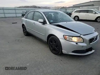 2007 Volvo S40 2.5L Turbo with VIN YV1MH682672313999, listed as a Copart auction lot 88976585 with 127,195 mi miles and Clean Title. Bid and sale history available at carsss.com. Image 10.