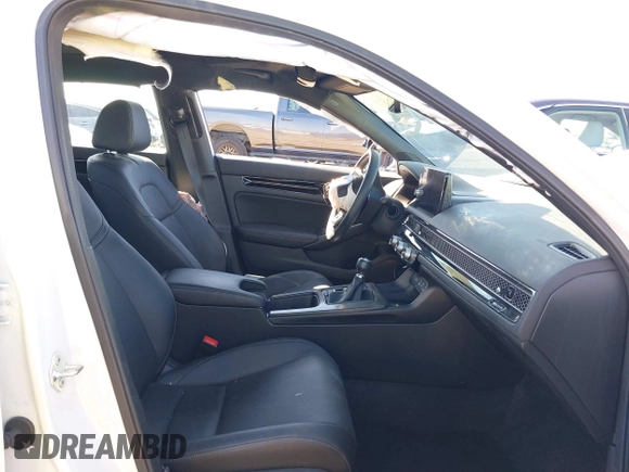 2024 Honda Civic Sport Touring z VIN 19XFL1G84RE029704, wystawiony jako IAAI lot #41659889 z przebiegiem Nie podano mil oraz . Historia ofert i sprzedaży dostępna na DreamBid. Obrazek 5.