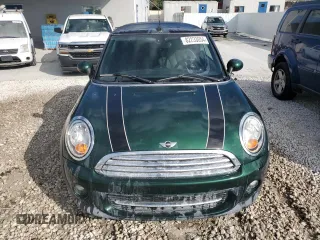 2015 MINI Convertible z VIN WMWZN3C5XFT861708, wystawiony jako Copart lot #82233054 z przebiegiem 38 498 mil mil oraz Czysty tytuł • Clean title. Historia ofert i sprzedaży dostępna na DreamBid. Obrazek 5.