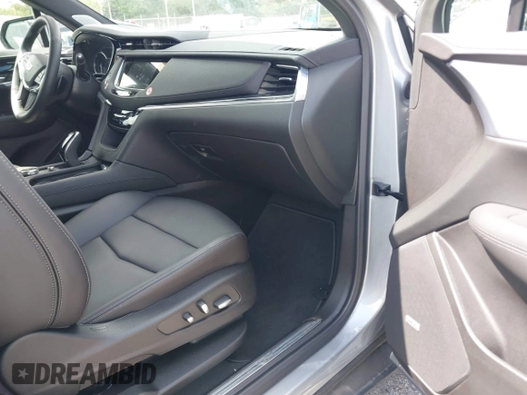 2025 Cadillac XT5 FWD Premium Luxury with VIN 1GYKNCRS4SZ120666, listed as a IAAI auction lot 41958229 with 10,246 mi miles and . Bid and sale history available at DreamBid. Image 5.