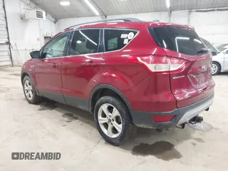 2013 Ford Escape SE z VIN 1FMCU9GX8DUC10980, wystawiony jako IAAI lot #42069613 z przebiegiem 153 890 mil mil oraz . Historia ofert i sprzedaży dostępna na DreamBid. Obrazek 3.
