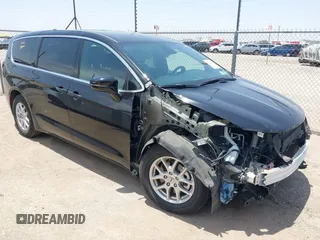 2025 Chrysler Pacifica Select z VIN 2C4RC1BG3SR532706, wystawiony jako IAAI lot #42521694 z przebiegiem 15 014 mil mil oraz . Historia ofert i sprzedaży dostępna na DreamBid. Obrazek 1.
