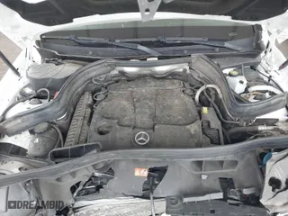 2013 Mercedes-Benz GLK-Class GLK 350 with VIN WDCGG5HB8DF965084, listed as a IAAI auction lot 41788621 with 98,392 mi miles. Bid and sale history available at carsss.com. Image 10.