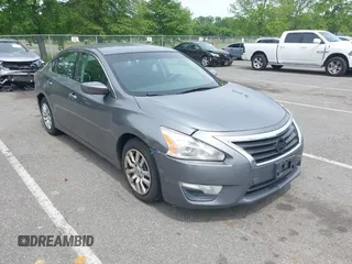 2015 Nissan Altima 2.5 z VIN 1N4AL3AP4FC120678, wystawiony jako IAAI lot #42361692 z przebiegiem 196 493 mil mil oraz . Historia ofert i sprzedaży dostępna na DreamBid. Obrazek 1.