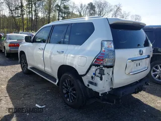 2023 Lexus GX 460 Premium z VIN JTJAM7BX1P5379709, wystawiony jako IAAI lot #41890199 z przebiegiem 16 284 mil mil oraz . Historia ofert i sprzedaży dostępna na DreamBid. Obrazek 3.