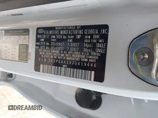 2018 Kia Sorento LX with VIN 5XYPG4A3XJG419446, listed as a IAAI auction lot 41696265 with 96,233 mi miles. Bid and sale history available at carsss.com. Image 9.