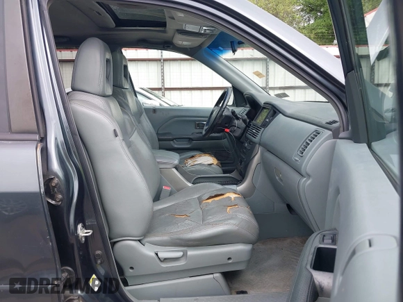 2005 Honda Pilot EX-L with VIN 5FNYF18565B046464, listed as a IAAI auction lot 41879495 with 228,021 mi miles. Bid and sale history available at carsss.com. Image 5.