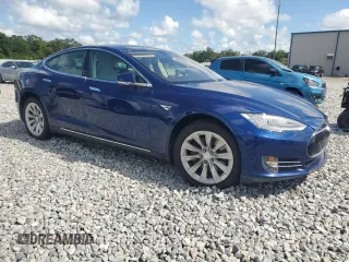 2016 Tesla Model S 90D with VIN 5YJSA1E29GF134975, listed as a Copart auction lot 61823295 with Not provided miles and Non repairable. Bid and sale history available at DreamBid. Image 4.