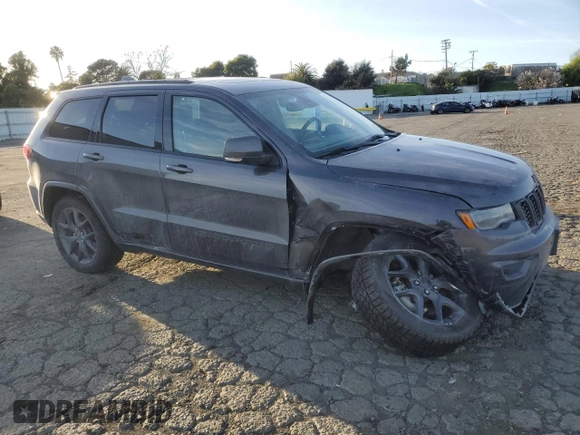 2021 Jeep Grand Cherokee 80th Anniversary with VIN 1C4RJFBG7MC587111, listed as a Copart auction lot 46335985 with 117,135 mi miles and Salvage Title. Bid and sale history available at carsss.com. Image 4.