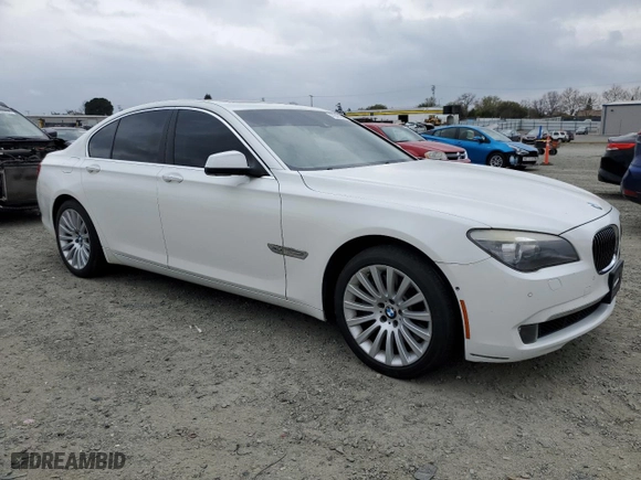 2012 BMW 7 Series 750i xDrive with VIN WBAKC6C56CDX99416, listed as a Copart auction lot 47845335 with 114,198 mi miles and Salvage Title. Bid and sale history available at carsss.com. Image 4.