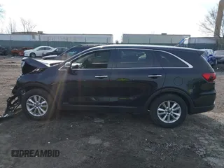 2019 Kia Sorento LX with VIN 5XYPGDA35KG553010, listed as a IAAI auction lot 41839878 with 87,392 mi miles. Bid and sale history available at carsss.com. Image 14.