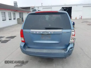 2007 Hyundai Entourage GLS z VIN KNDMC233976027957, wystawiony jako IAAI lot #41560350 z przebiegiem 188 483 mil mil oraz . Historia ofert i sprzedaży dostępna na DreamBid. Obrazek 16.