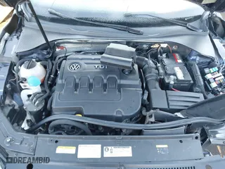 2015 Volkswagen Passat 2.0L TDI SE w/Sunroof with VIN 1VWBV7A34FC021031, listed as a IAAI auction lot 41601548 with 173,402 mi miles. Bid and sale history available at carsss.com. Image 10.