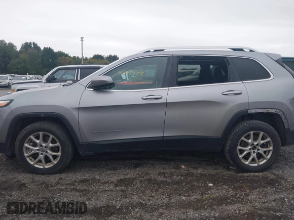 2014 Jeep Cherokee Latitude with VIN 1C4PJMCS5EW198112, listed as a IAAI auction lot 40417706 with 169,921 mi miles. Bid and sale history available at carsss.com. Image 15.