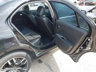 2011 Ford Fusion SEL with VIN 3FAHP0JA4BR196345, listed as a IAAI auction lot 41937921 with 87,082 mi miles. Bid and sale history available at carsss.com. Image 8.