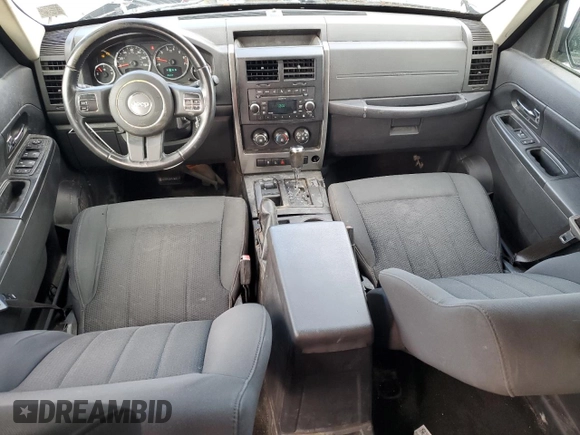 2011 Jeep Liberty Sport Jet z VIN 1J4PN2GK9BW549760, wystawiony jako Copart lot #60338095 z przebiegiem 143 143 mil mil oraz Czysty tytuł • Clean title. Historia ofert i sprzedaży dostępna na DreamBid. Obrazek 8.