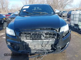 2015 Audi SQ5 Premium Plus z VIN WA1CGAFP2FA034960, wystawiony jako IAAI lot #41144485 z przebiegiem 185 382 mil mil oraz . Historia ofert i sprzedaży dostępna na DreamBid. Obrazek 6.