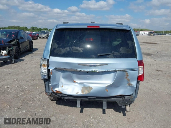 2013 Chrysler Town & Country Touring with VIN 2C4RC1BG3DR736862, listed as a IAAI auction lot 42131041 with 130,505 mi miles and . Bid and sale history available at DreamBid. Image 6.