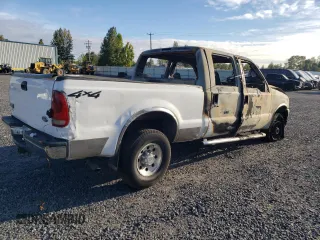 2000 Ford Super Duty F-250 XL with VIN 1FTNW21S9YEC44065, listed as a Copart auction lot 71174294 with 0 mi miles and Salvage Title. Bid and sale history available at carsss.com. Image 3.