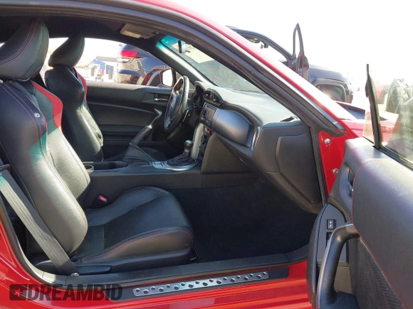 2013 Scion FR-S with VIN JF1ZNAA10D2708478, listed as a IAAI auction lot 42093210 with 172,034 mi miles. Bid and sale history available at carsss.com. Image 5.