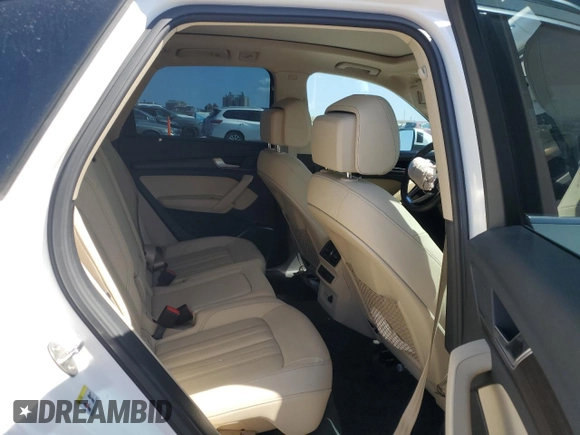2022 Audi Q5 S line Premium z VIN WA1GAAFY4N2062294, wystawiony jako Copart lot #52314365 z przebiegiem 40 920 mil mil oraz Szkoda całkowita • Salvage title. Historia ofert i sprzedaży dostępna na DreamBid. Obrazek 11.