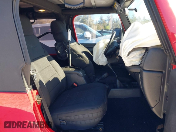 2005 Jeep Wrangler Unlimited with VIN 1J4FA44S05P375941, listed as a IAAI auction lot 41420299 with 138,859 mi miles. Bid and sale history available at carsss.com. Image 5.