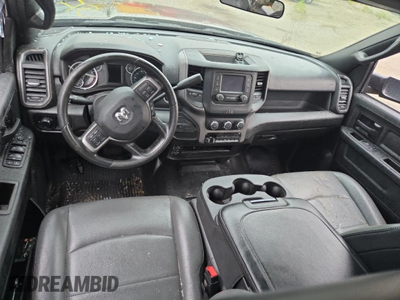 2022 Ram 3500 Tradesman z VIN 3C7WRTCL9NG341605, wystawiony jako Copart lot #64214294 z przebiegiem 84 818 mil mil oraz Nie do naprawy • Non repairable. Historia ofert i sprzedaży dostępna na DreamBid. Obrazek 8.