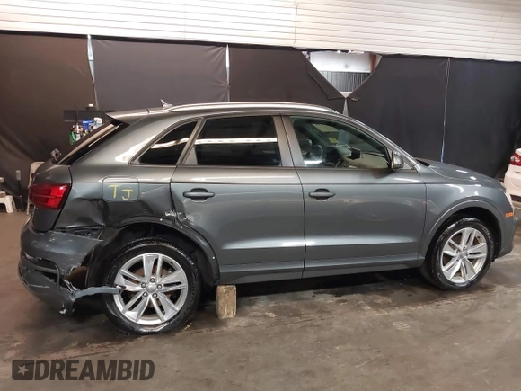 2017 Audi Q3 Premium with VIN WA1ECCFS2HR003006, listed as a IAAI auction lot 41947406 with 45,602 mi miles. Bid and sale history available at carsss.com. Image 6.