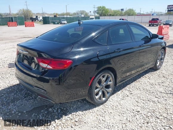2016 Chrysler 200 S with VIN 1C3CCCBB5GN158260, listed as a IAAI auction lot 41981339 with 105,664 mi miles. Bid and sale history available at carsss.com. Image 4.