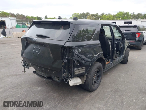 2021 Ford Police Interceptor Utility z VIN 1FM5K8AW9MNA01153, wystawiony jako IAAI lot #42322397 z przebiegiem 40 071 mil mil oraz . Historia ofert i sprzedaży dostępna na DreamBid. Obrazek 4.