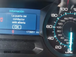 2014 Ford Explorer z VIN 1FM5K8B8XEGA63084, wystawiony jako IAAI lot #42718250 z przebiegiem 173 951 mil mil oraz . Historia ofert i sprzedaży dostępna na DreamBid. Obrazek 15.
